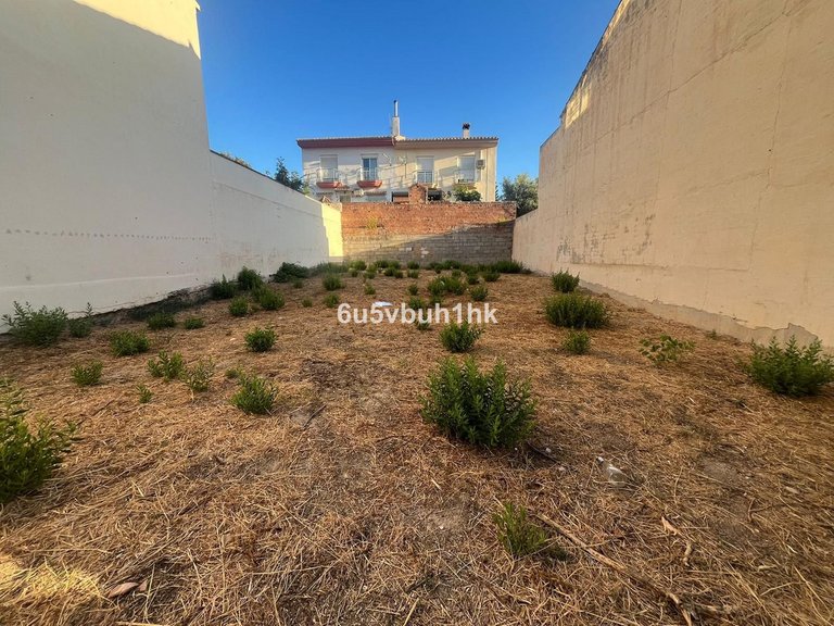 Plot for Sale in Los Pacos, Malaga 1