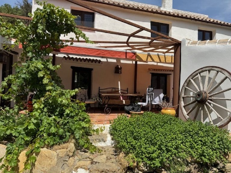 Villa for Sale in Casares, Malaga 13