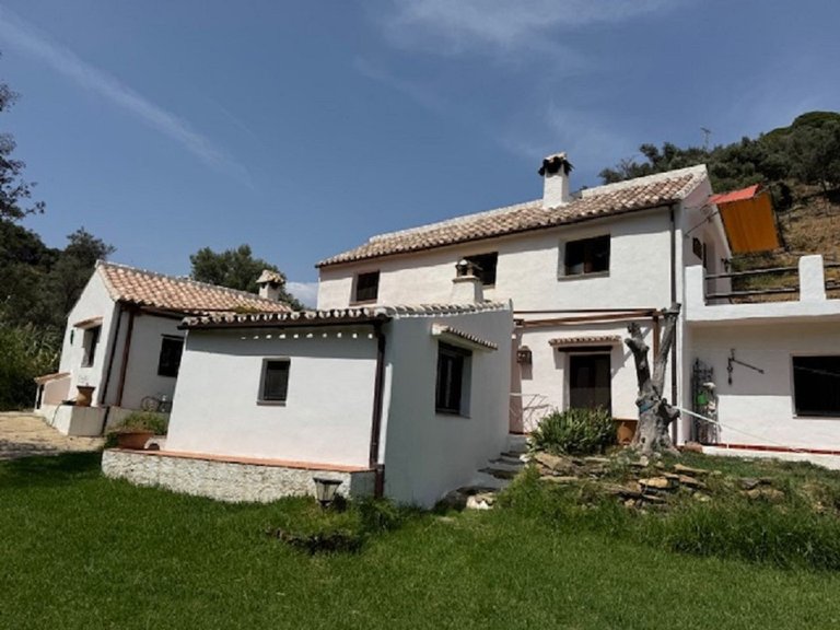 Villa for Sale in Casares, Malaga 22