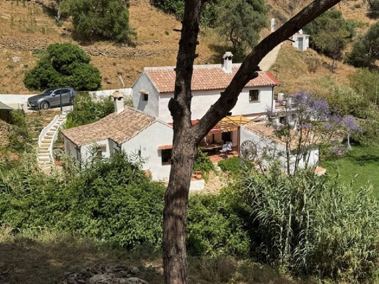 Villa for Sale in Casares, Malaga 27