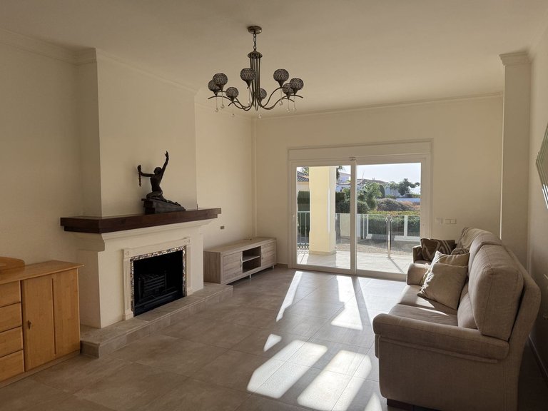 Villa for Sale in Estepona, Malaga 3