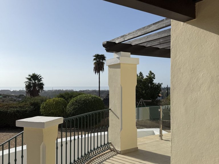 Villa for Sale in Estepona, Malaga 8