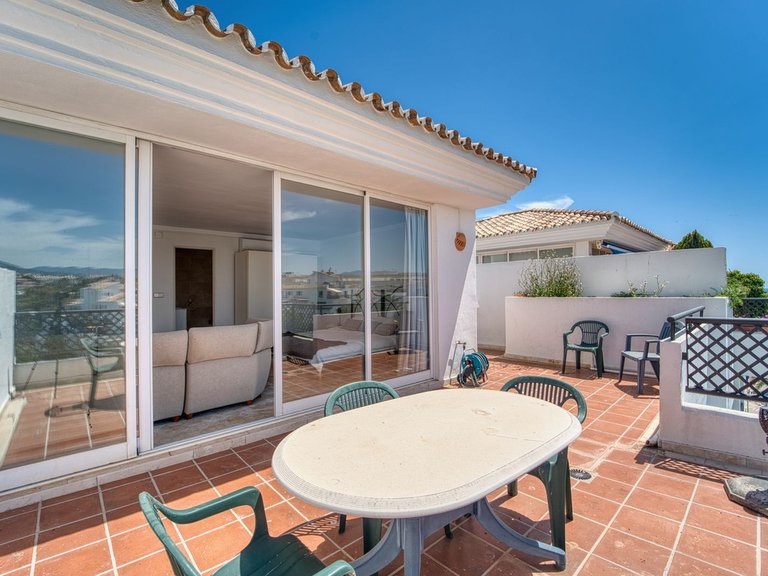 Apartment for Sale in Puerto Banús, Malaga 20
