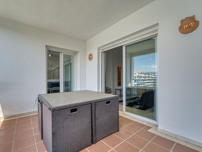 Apartment for Sale in Puerto Banús, Malaga 24