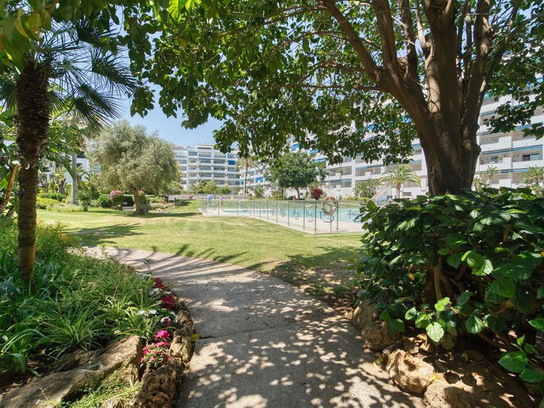 Apartment for Sale in Puerto Banús, Malaga 29