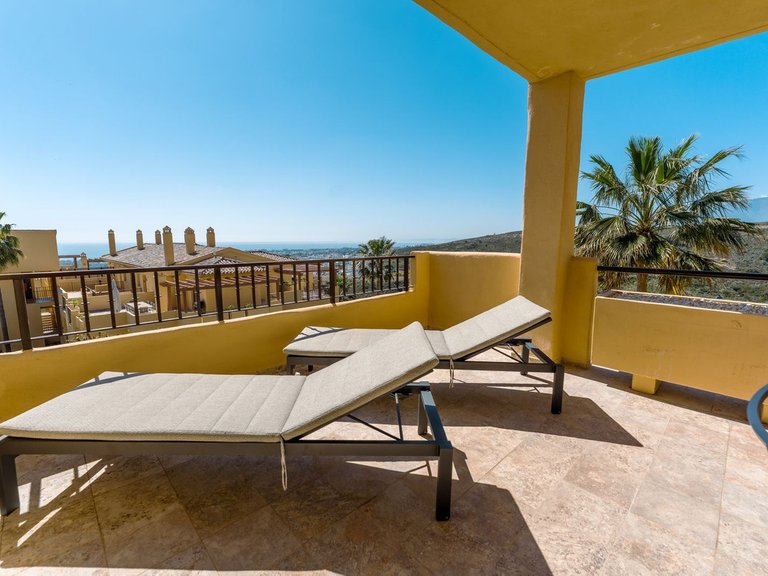 Apartment for Sale in Atalaya, Malaga 13