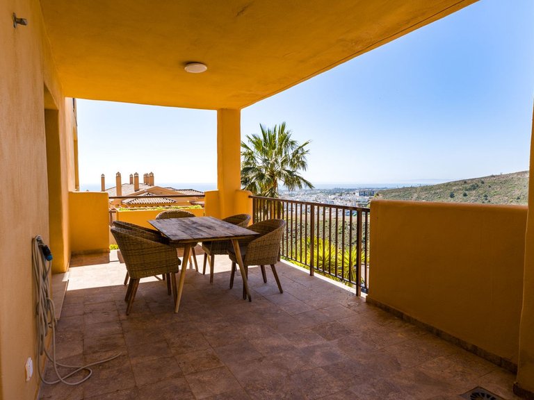 Apartment for Sale in Atalaya, Malaga 15