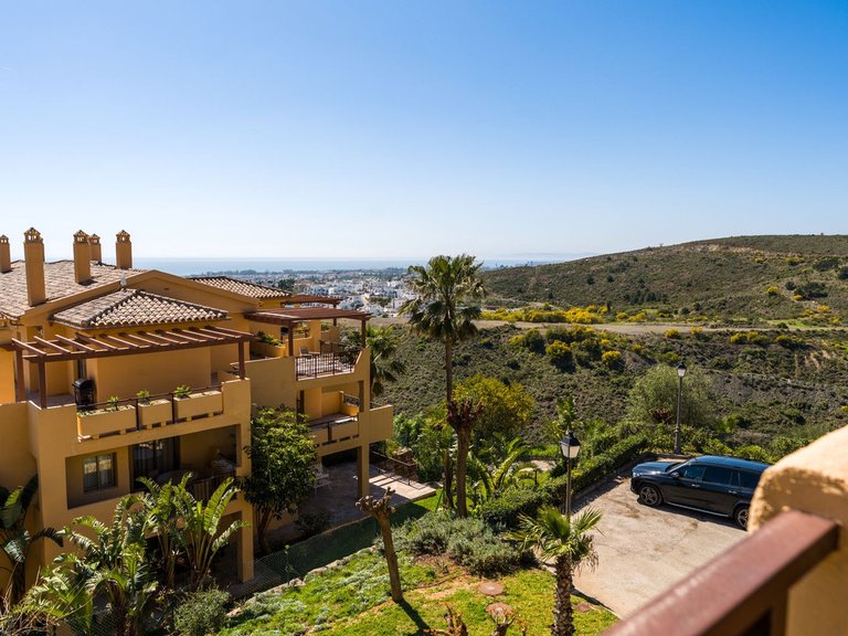 Apartment for Sale in Atalaya, Malaga 18