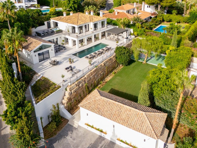 Villa for Sale in Costa del Sol The Golden Mile, Malaga 42