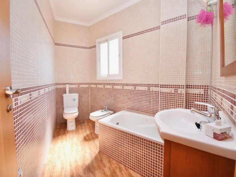 Villa for Sale in Fuengirola, Malaga 5