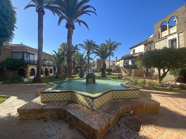 Penthouse for Sale in Costa del Sol Fuengirola, Malaga 1