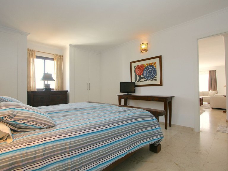 Penthouse for Sale in Costa del Sol Fuengirola, Malaga 10
