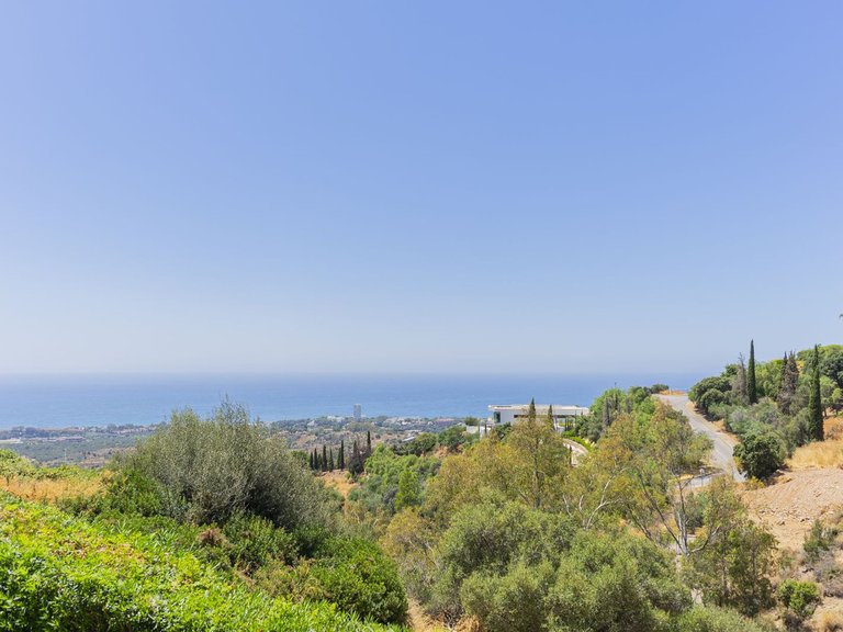Apartment for Sale in Altos De Los Monteros, Malaga 28