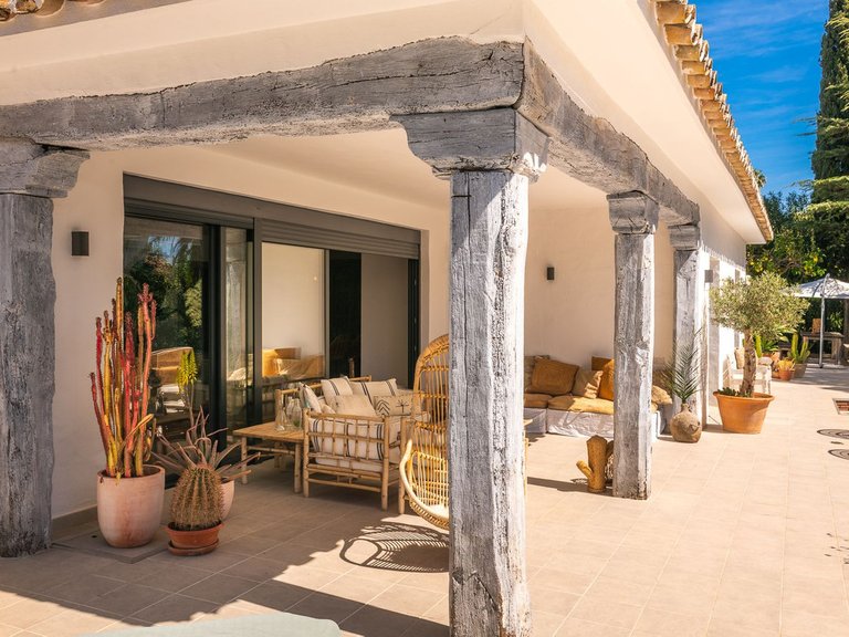 Villa for Sale in Hacienda Las Chapas, Malaga 17