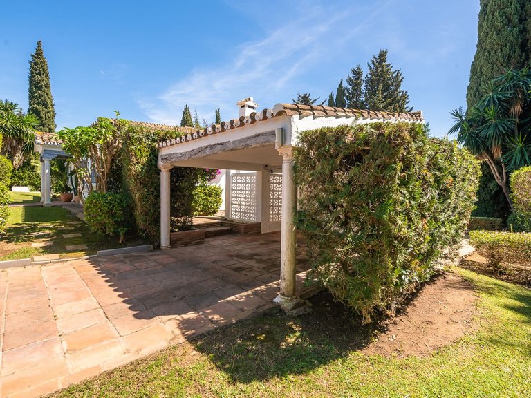 Villa for Sale in Hacienda Las Chapas, Malaga 42