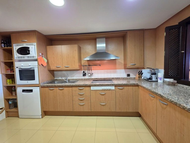 Apartment for Sale in La Mairena, Malaga 16