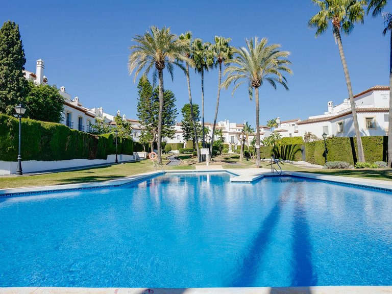 Villa for Sale in Bel Air, Malaga 1