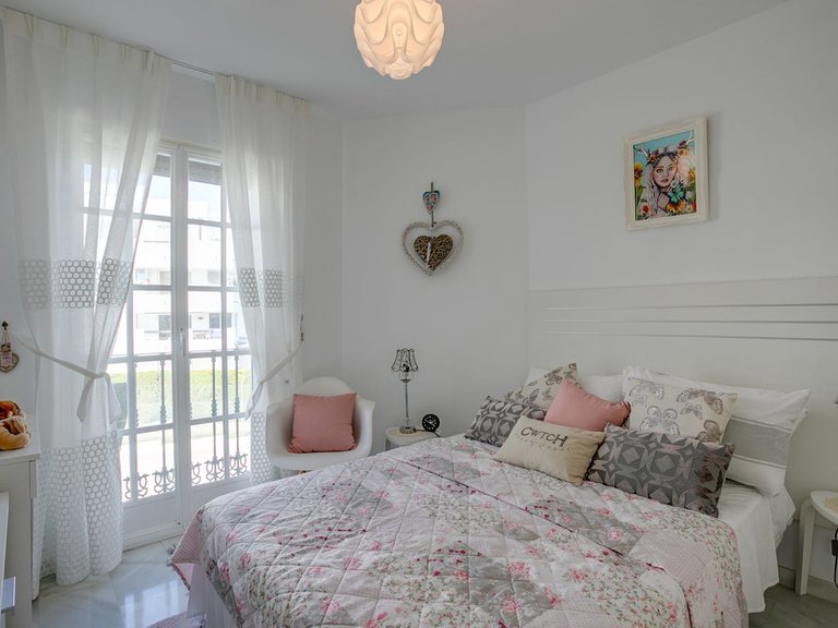 Villa for Sale in Bel Air, Malaga 8