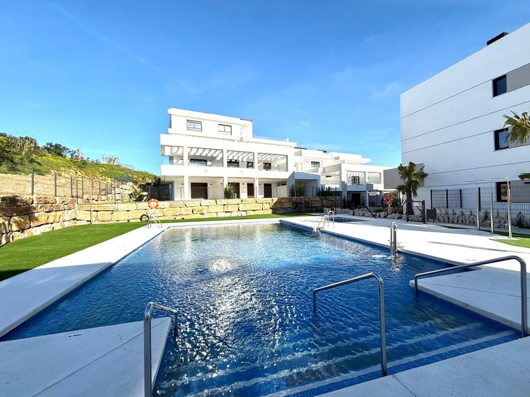 Apartment for Sale in Estepona, Malaga 6