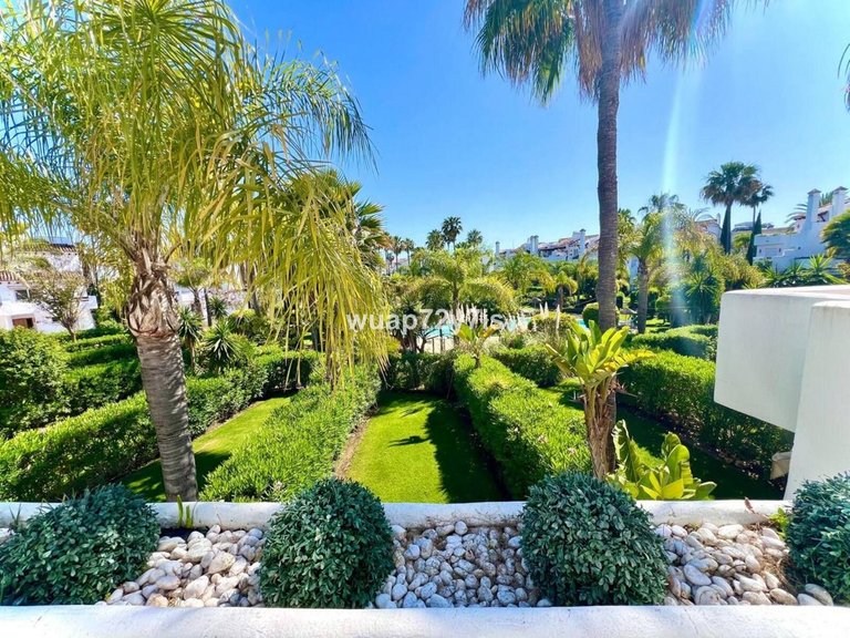 Villa for Sale in Estepona, Malaga 2