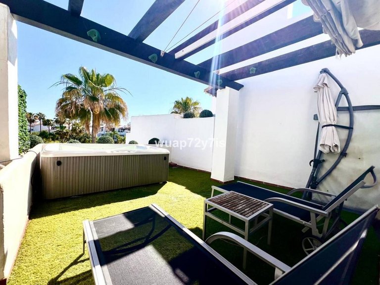 Villa for Sale in Estepona, Malaga 31