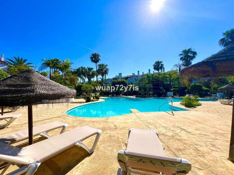 Villa for Sale in Estepona, Malaga 34