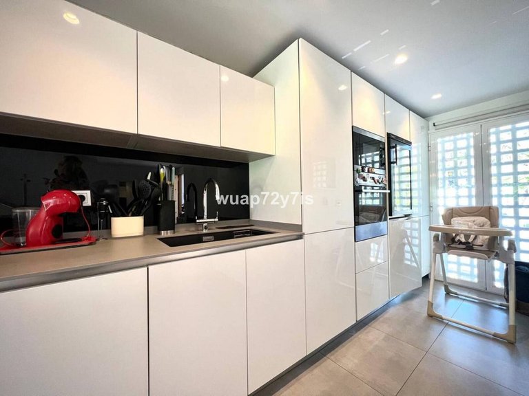 Villa for Sale in Estepona, Malaga 4