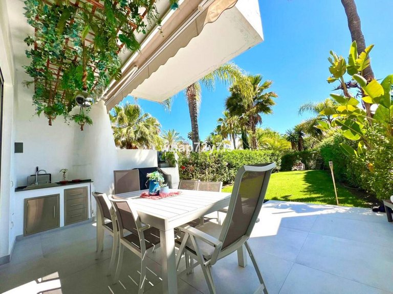 Villa for Sale in Estepona, Malaga 8