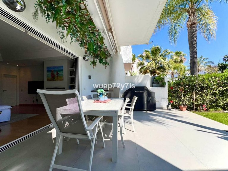Villa for Sale in Estepona, Malaga 9