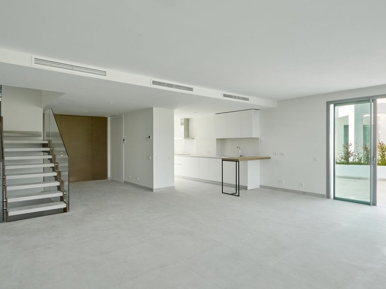 Villa for Sale in San Pedro De Alcántara, Malaga 3