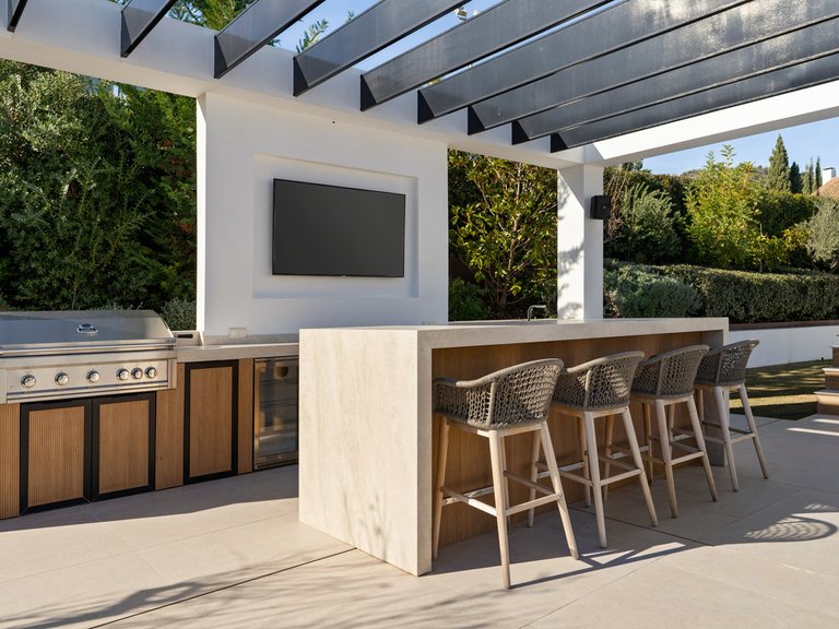Villa for Sale in Nueva Andalucía, Malaga 22