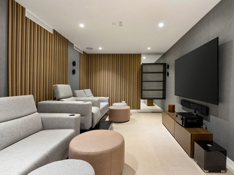 Villa for Sale in Nueva Andalucía, Malaga 25