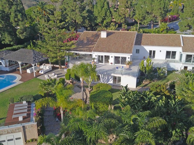 Villa for Sale in Hacienda Las Chapas, Malaga 2