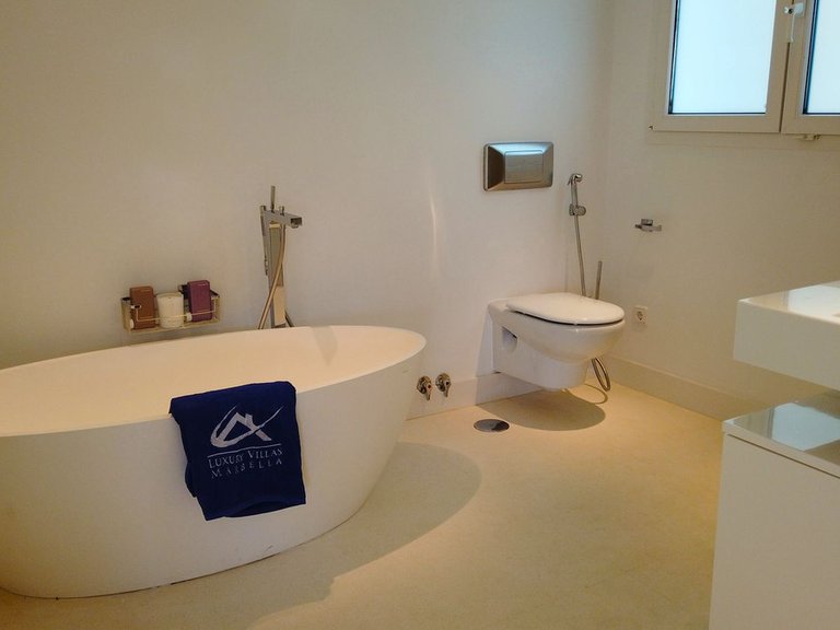 Villa for Sale in Hacienda Las Chapas, Malaga 56