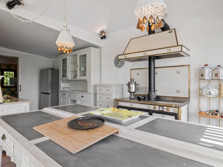 Villa for Sale in Marbesa, Malaga 18