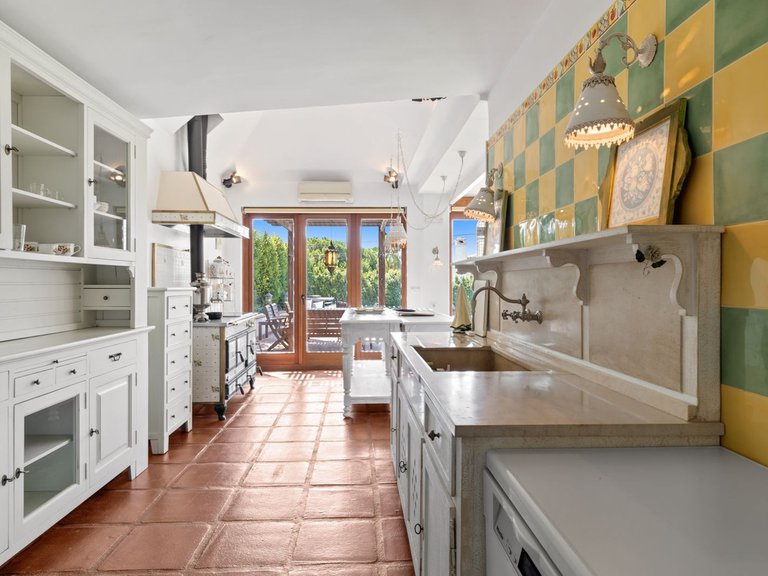 Villa for Sale in Marbesa, Malaga 22
