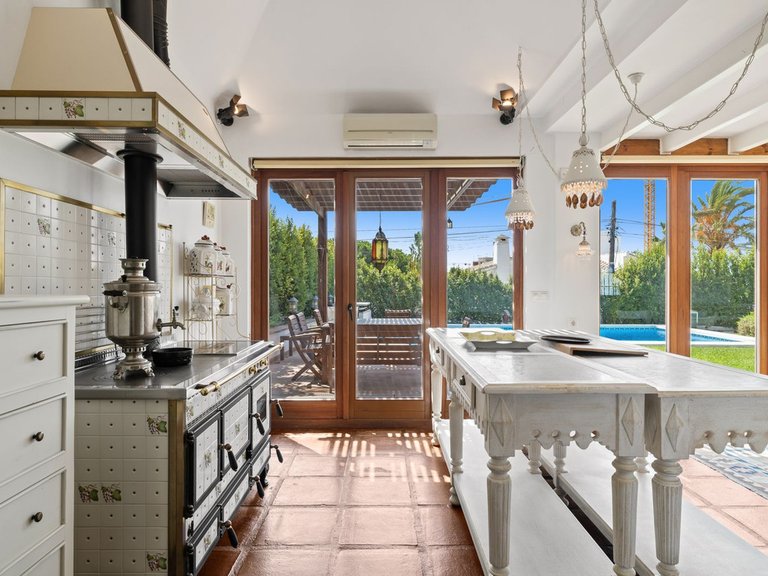 Villa for Sale in Marbesa, Malaga 23