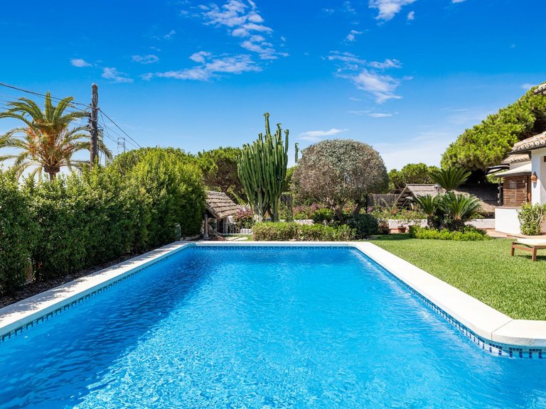 Villa for Sale in Marbesa, Malaga 27