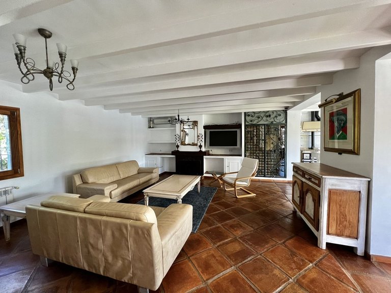 Villa for Sale in Marbesa, Malaga 5