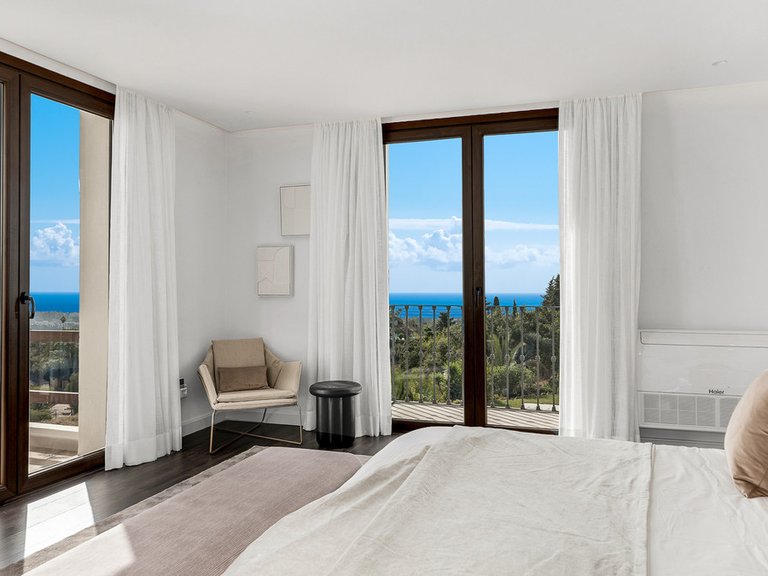 Villa for Sale in Costa del Sol Estepona, Malaga 13