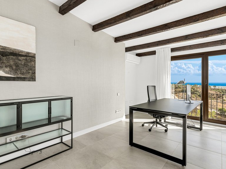 Villa for Sale in Costa del Sol Estepona, Malaga 22