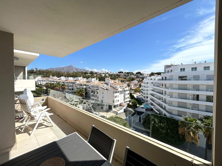 Apartment for Sale in Nueva Andalucía, Malaga 12