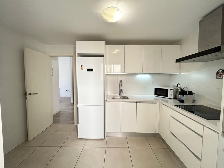 Apartment for Sale in Nueva Andalucía, Malaga 14