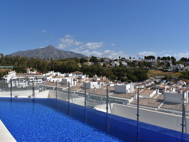 Apartment for Sale in Nueva Andalucía, Malaga 2