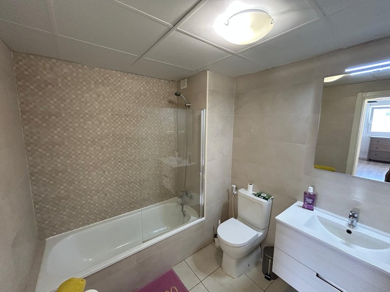 Apartment for Sale in Nueva Andalucía, Malaga 21