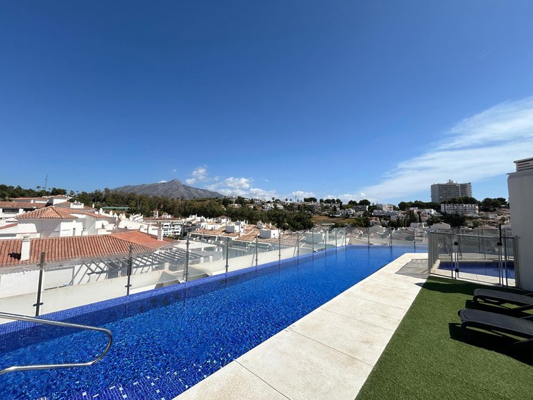 Apartment for Sale in Nueva Andalucía, Malaga 27