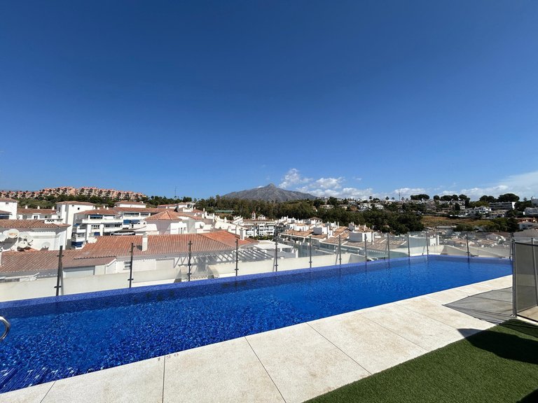 Apartment for Sale in Nueva Andalucía, Malaga 28