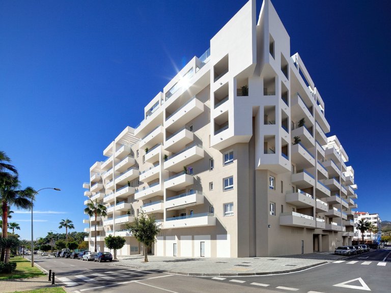 Apartment for Sale in Nueva Andalucía, Malaga 30