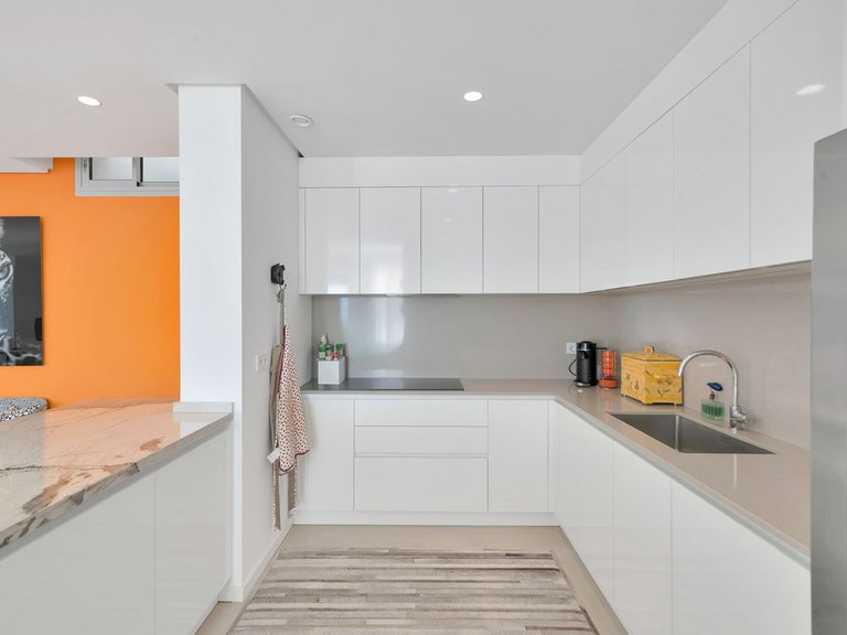 Apartment for Sale in Benahavís, Malaga 10