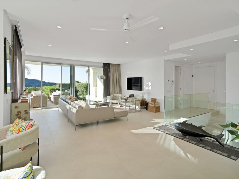 Apartment for Sale in Benahavís, Malaga 6